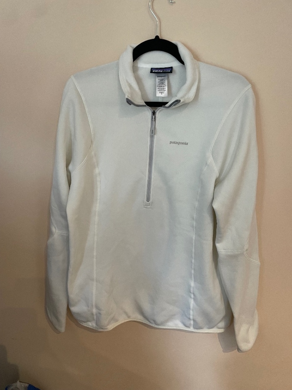 Patagonia white quarter zip